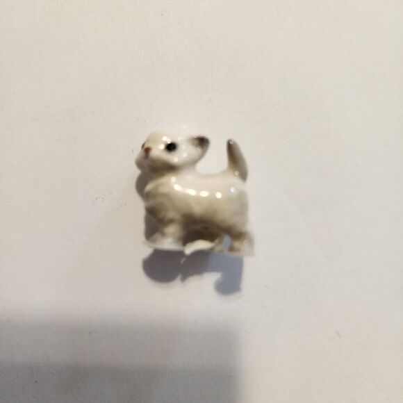 Miniature Porcelean White and Gray Cat Statue - Picture 3 of 5